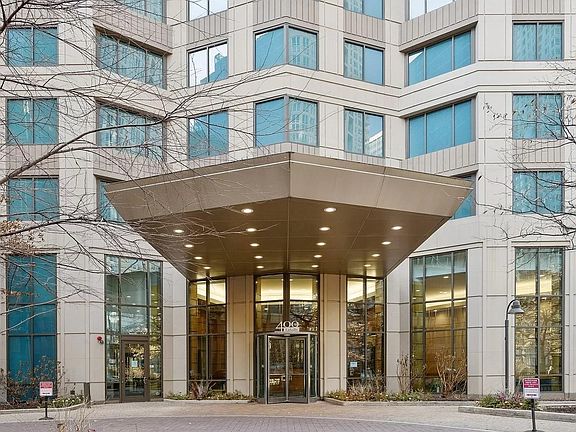 3rd image of 400 N Lasalle St #2809