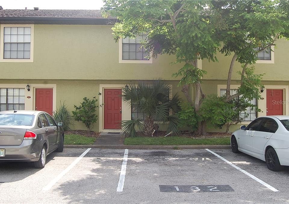 1st image of 3263 Oak Lake Pl #132