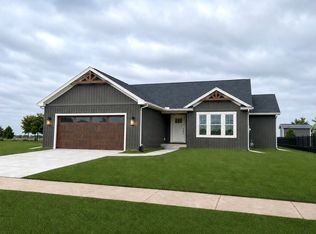 1617 Peppermill Ln, Champaign, IL 61822