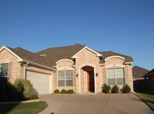 2316 Collin Dr, Grand Prairie, TX 75052