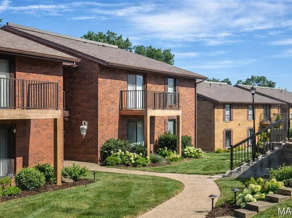 5593 Baronridge Dr APT 5, Saint Louis, MO 63129