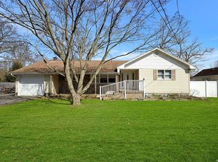 35 Columbine Rd, Rocky Point, NY 11778