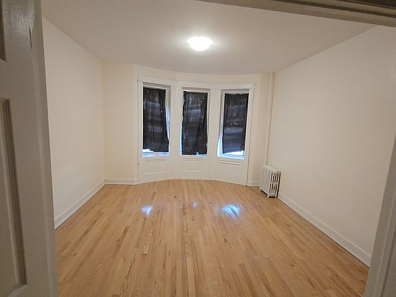 2nd image of 453 Saratoga Ave #1