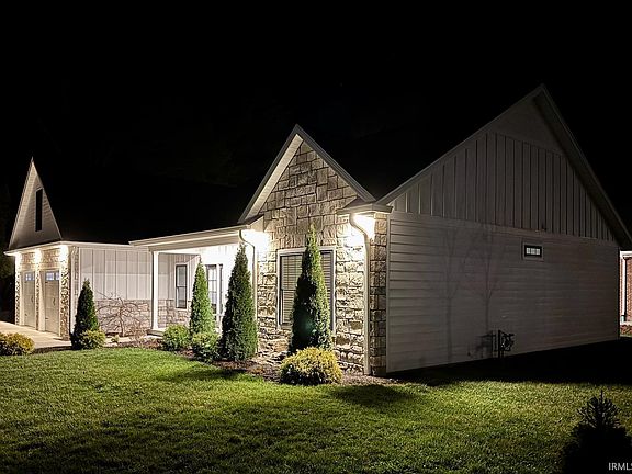 2nd image of 752 E Holland Dr