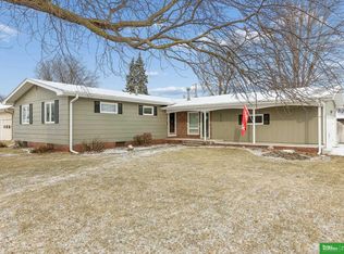 2328 Parkview Dr, Fremont, NE 68025