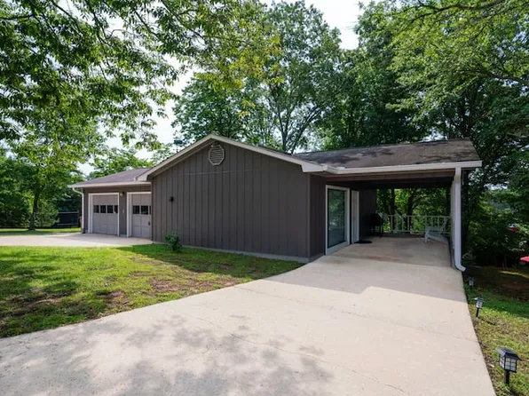 9275 Long Hollow Rd #B, Gainesville, GA 30506