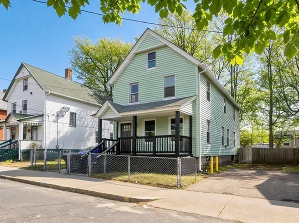 21 Chester St, Springfield, MA 01105