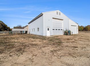 8705 W Oceana Dr, Pentwater, MI 49449