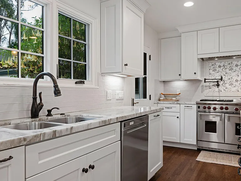 1447 S Jameson Ln — Photo 14