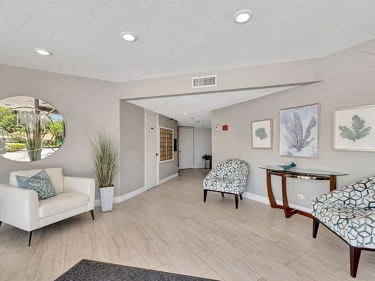 8200 Lakeshore Dr #507 — Photo 46
