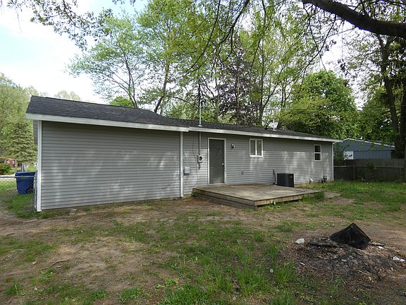 2nd image of 1158 McIntosh Dr