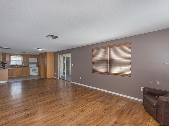 5th image of 8240 Krag Dr