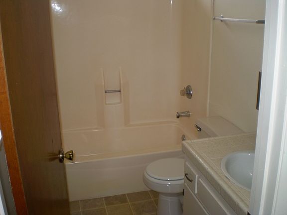 4th image of 2140 Fairchild Way #4