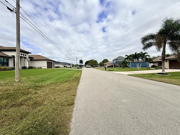 4th image of 1414 SW 1ST PLACE LOT 39