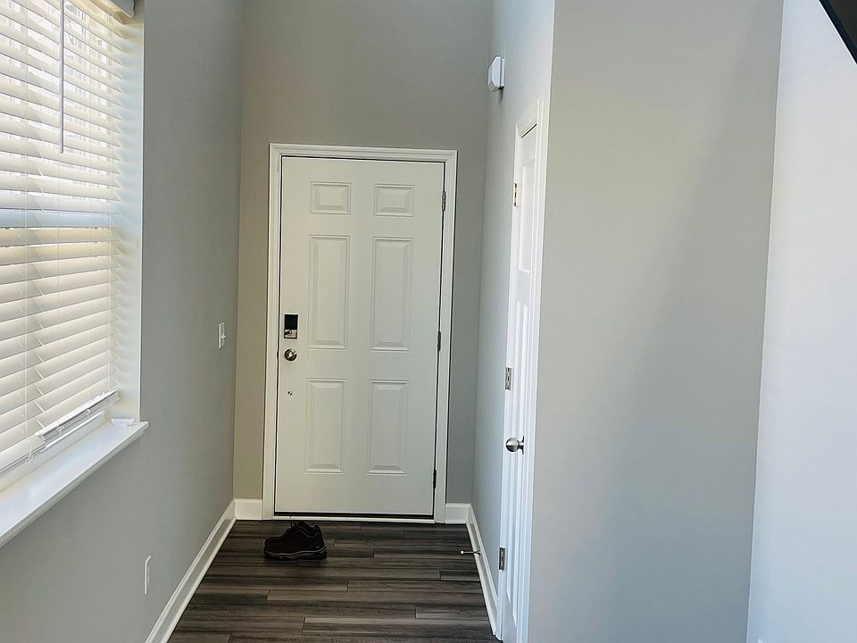 1st image of 10689 Wiles Way