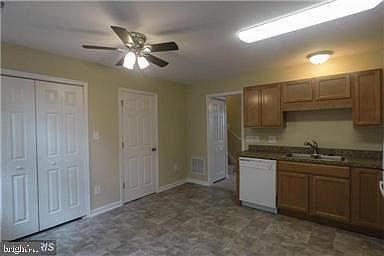 3rd image of 9804 W Midland Way