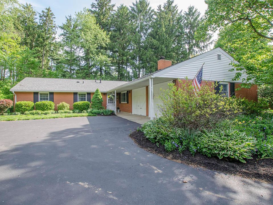 1st image of 290 Pinetree Dr