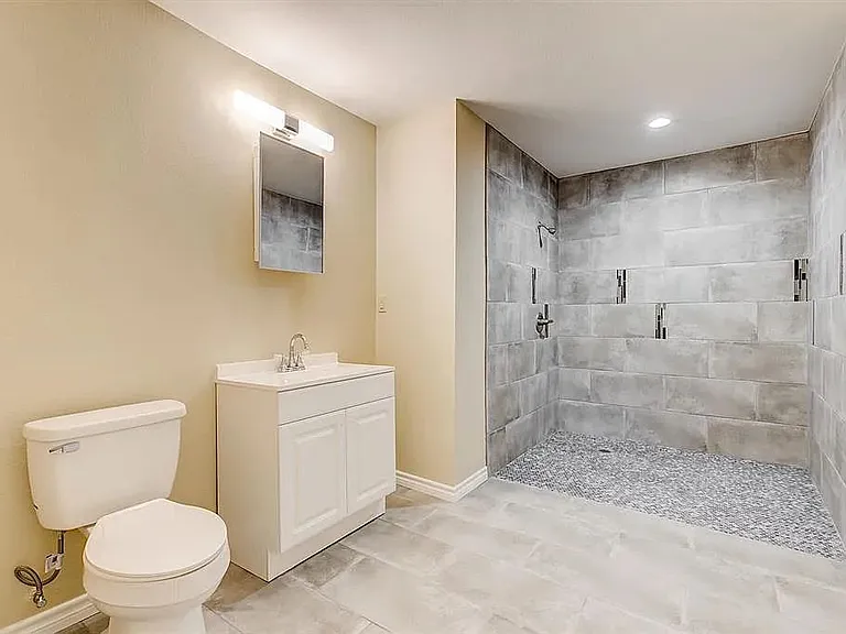 1316 Royster Rd — Photo 18