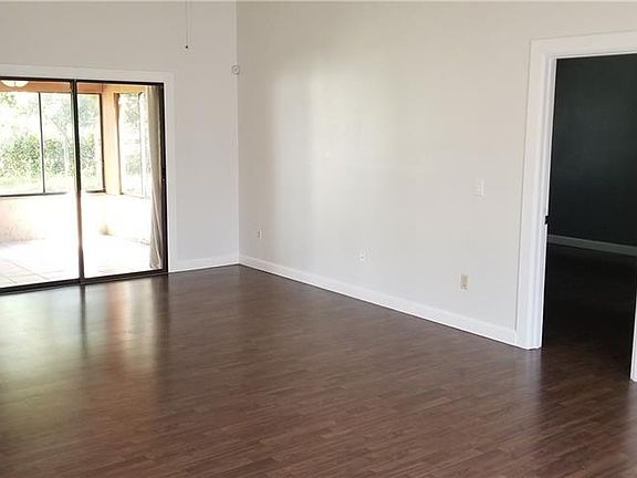 4th image of 1024 Pioneer Dr
