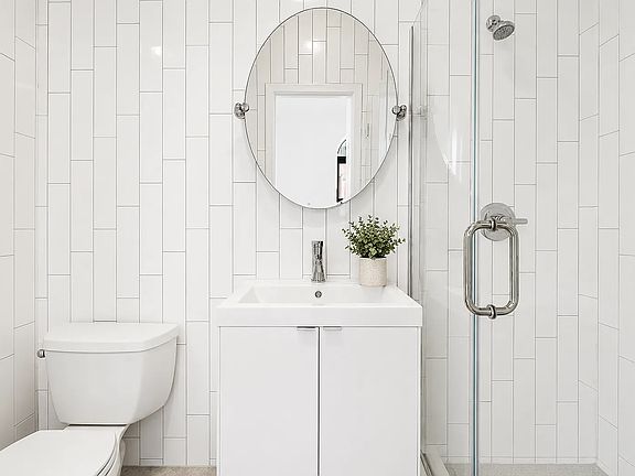 5th image of 372 2nd St APT 4B