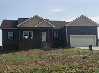 907 Shelton, Charlotte, TN 37036