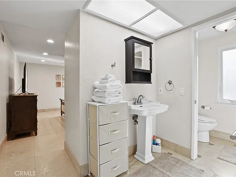 20981 Coastview Ln — Photo 25