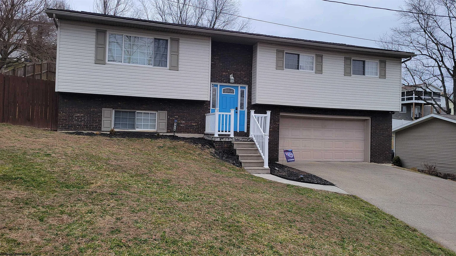 1810 Bunker Ave photo 1
