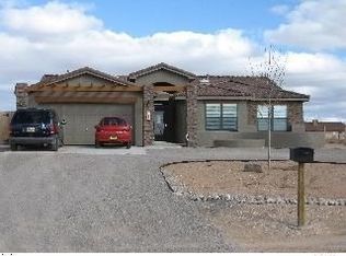 408 6th St NE, Rio Rancho, NM 87124