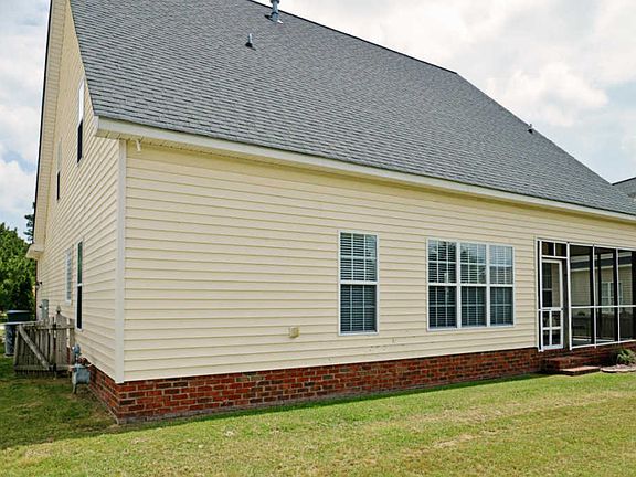 5th image of 3920 Ashcroft Dr