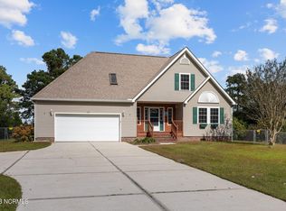 115 Hilltop Dr, Swansboro, NC 28584