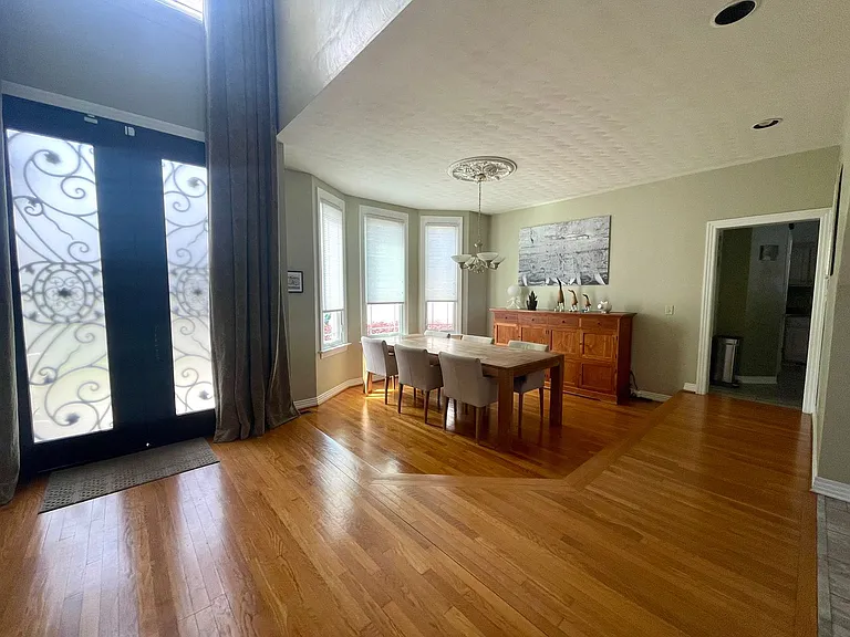 217 Golden Maple Dr — Photo 13