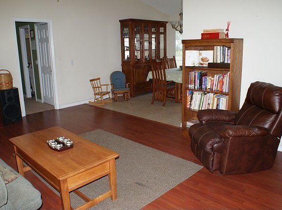 5th image of 510 Astoria Dr