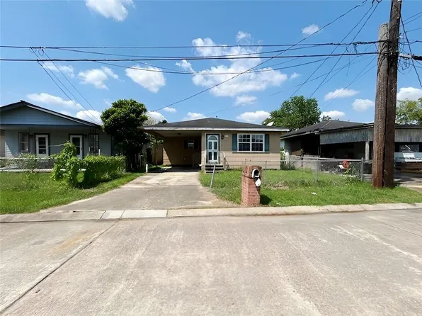 211 Prince Collins St, Houma, LA 70364