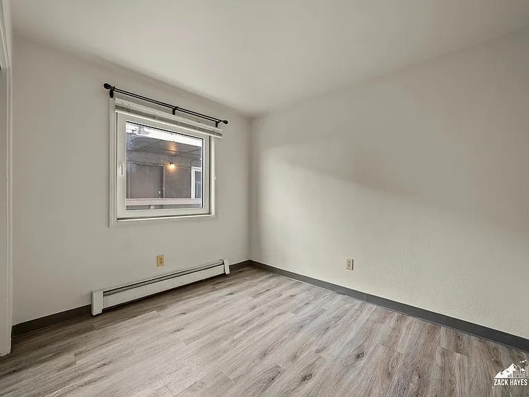 618 Gambell St #11 — Photo 17