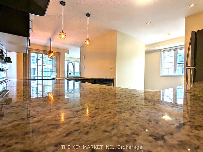 365 Belcourt Cmn — Photo 22