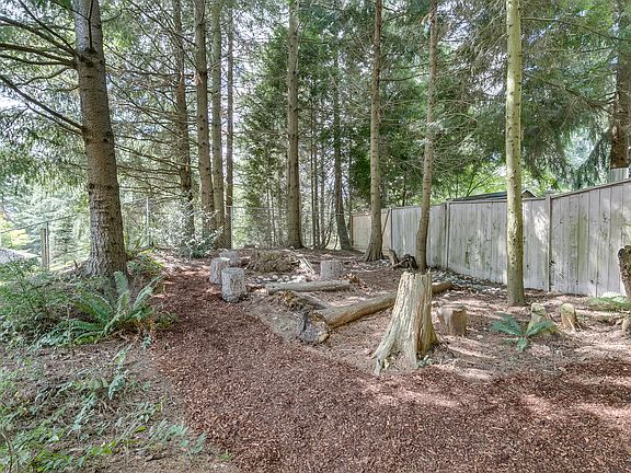 4th image of 18313 146th Ave NE