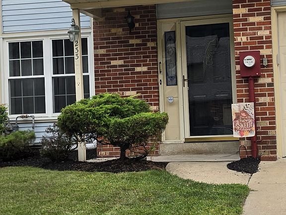2nd image of 233 Shady Ln