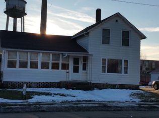 230 S Mason Ave, Amboy, IL 61310