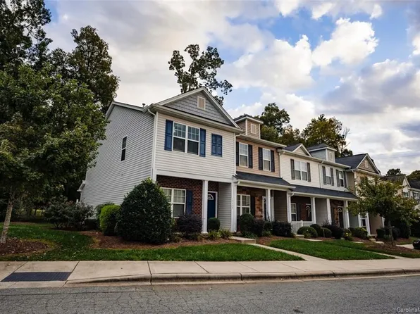 12409 McGrath Dr, Charlotte, NC 28269