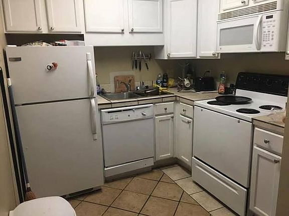 Kitchen layout