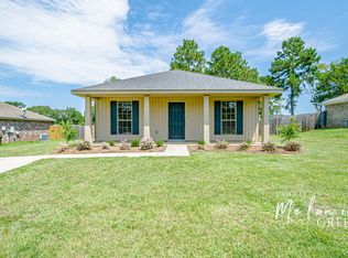 9502 Fox Ct W, Semmes, AL 36575