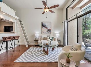 360 N Civic Dr APT 303, Walnut Creek, CA 94596