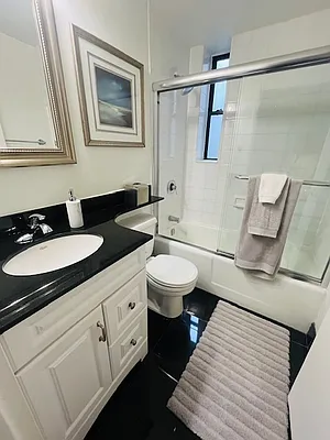 Rented by Manhattan Management Group | media 6