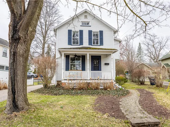 27 South St, Pittsford, NY 14534