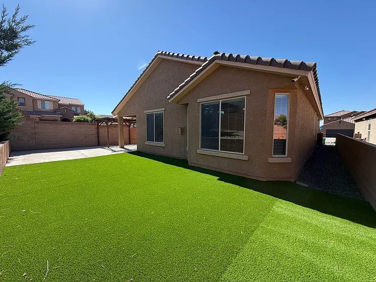 2861 Walsh Loop SE — Photo 37