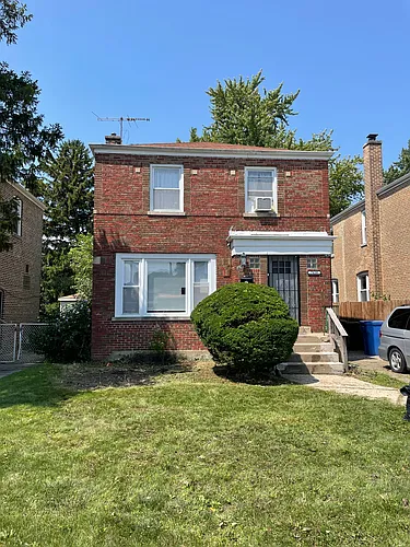 7630 S Hoyne Ave Photo 1