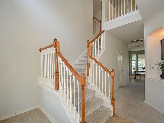 3rd image of 6106 Terrell Hills Dr