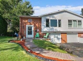 6728 Valley View Rd, Hanover Park, IL 60133