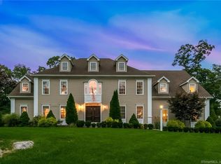 58 Governors Way, Madison, CT 06443