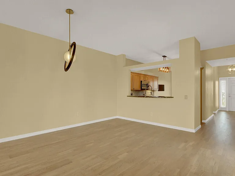370 Golfview Rd #901 — Photo 10